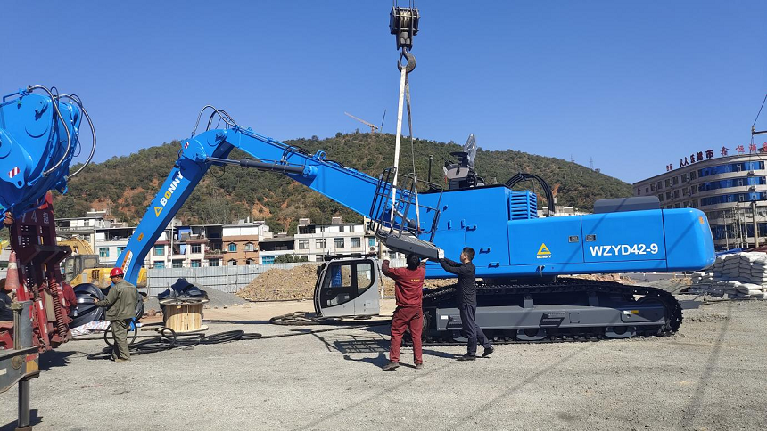 抓鋼機.png